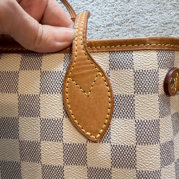 Louis Vuitton Neverfull PM - Picture 5 of 12
